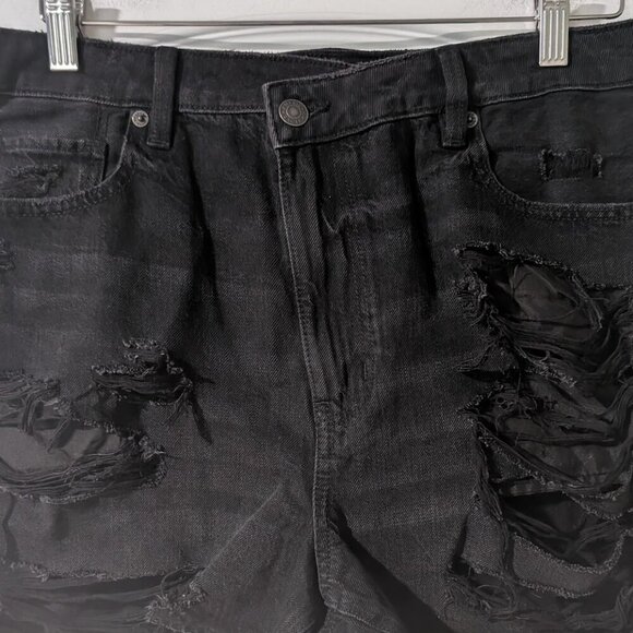 NWT AE | Asymmetrical Waist Distressed Denim Mom Short in Black - Picture 14 of 15